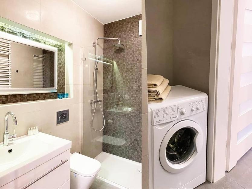 Apartament Aura Torunska 15 กดัญสก์ ภายนอก รูปภาพ
